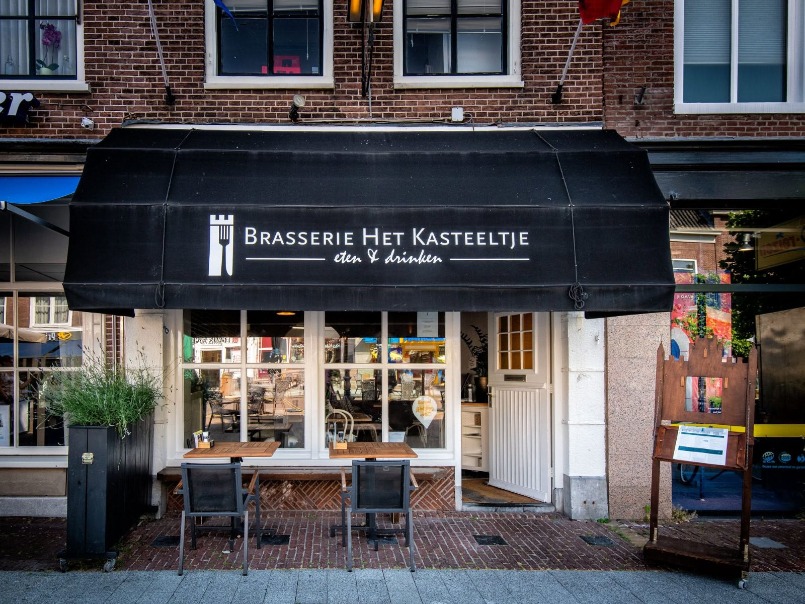 B · Het Kasteeltje